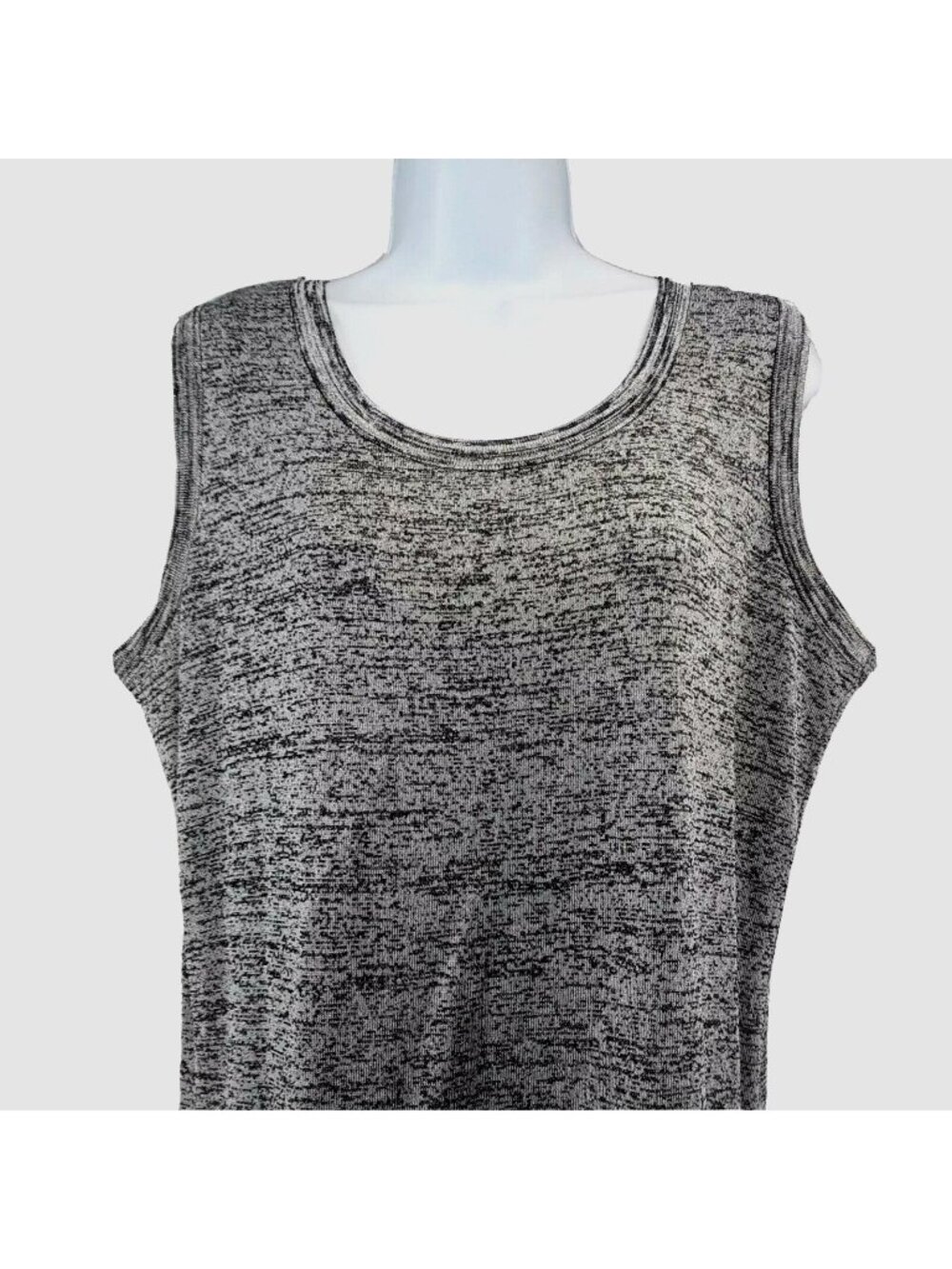 Exclusively Misook Gray Metallic Silver Sleeveless Sweater Size Large Knit